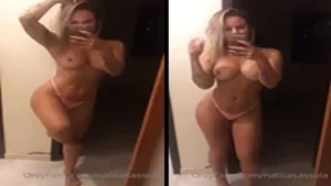 Natália Casassola, do OnlyFans, exibindo seu corpo com peitos grandes e sexy.