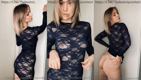 A influencer Merihenriikka causou ao aparecer com um vestido escuro e transparente, exibindo seu bundão ao levantá-lo