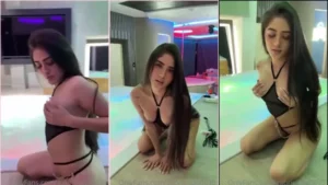 Gabriela0630 exibindo seus belas teta naturais em um motel