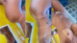 Etiane Félix apareceu sem roupa exibindo suas bucetinha e o corpo todo