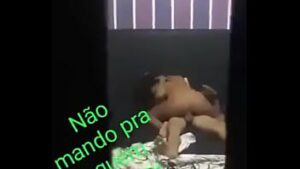 Mc Mirella levando gozada do marido