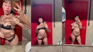 Vídeos picantes que viralizaram na internet, com uma novinha ousada exibindo seus peitinhos naturais no banheiro da balada