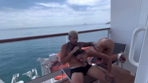 Gatinha fudendo gostoso no iate do Neymar - Parte 01