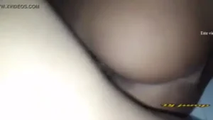 Casada ousada se esbaldando na cama do amante secreto