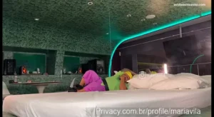 Mari Avila é especialista em praticar sexo anal sem frescuras