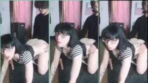 Gótica em um vídeo quente do PaidJoy, mostrando sua xoxota toda meladinha
