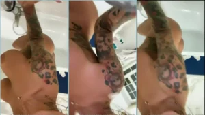 A Alex Mucci tá causando com essa vibe de nua, hein?