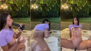 A gostosinha dahyn11 adora ficar naquele consolo preto, hein!