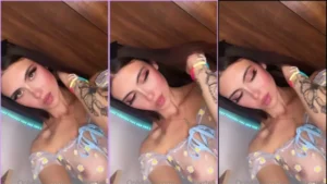 Vale Duarte, a morena de peitos fartos, arrasa no vídeo cheio de sensualidade
