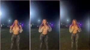 Na frente da galera, a ninfetinha valecasta não teve vergonha e ebuceta os peitos