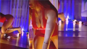 Cavala ousada no vídeo picante se exibindo