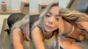 Vídeo japonês da garota ousada na pura malícia